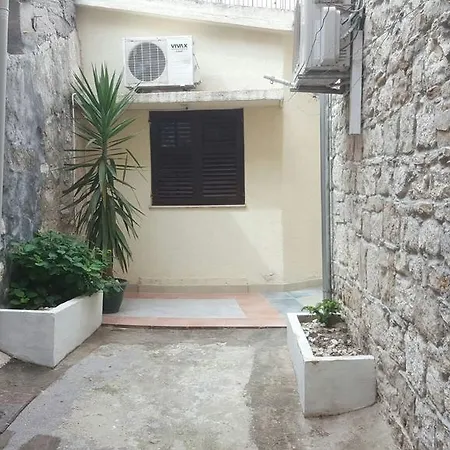Center Tomislav Apartman